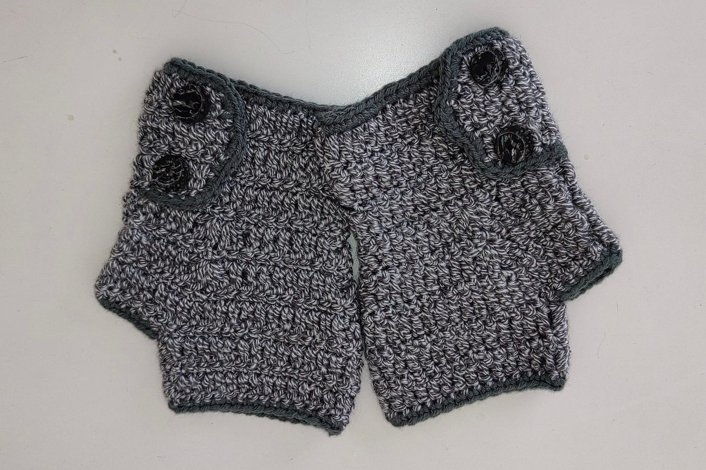 Speckled Grey Fingerless Gloves